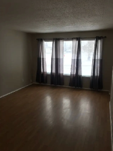 3 Bedroom main floor duplex for rent in Edson Image# 10