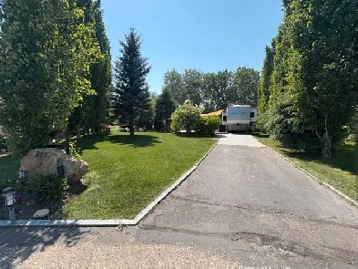 Large RV Lot & 5th Wheel Trailer 4Sale Image# 4