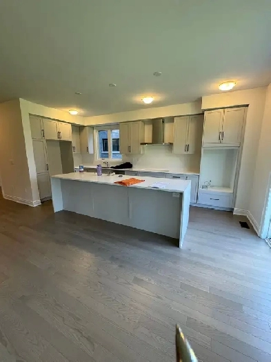 One bedroom in brand new home at Steeles Ave & Heritage Rd Image# 2