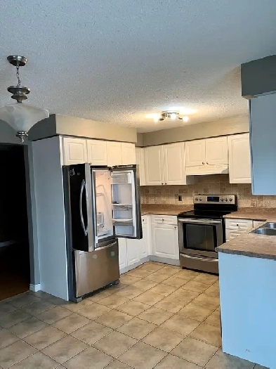 Private Master bedroom for rent in Guelph - Female Image# 5