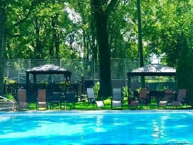 Wow Condo 3-4½, pool, sauna, elevator | Havre-des-Iles,  Laval Image# 4