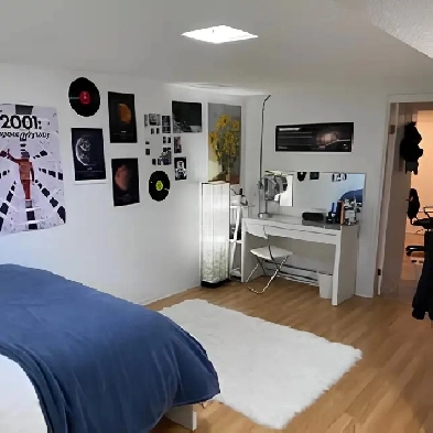 Victoria Sublet 1581 Cedarglenn road Image# 3