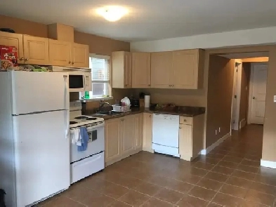 Room for rent for 3 months Image# 5