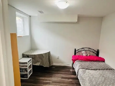 Private room for rent for girl(parking ✅) sandalwood/chingcousy Image# 1