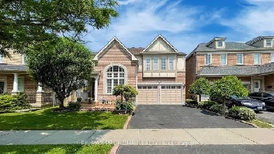 ✨COMFORT AND STYLISH TRIBUTE BUILT 4 BDRM HOME ON A QUIET AREA! Image# 14