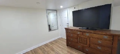 Room For Rent Near York University Keele Campus Image# 4