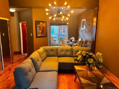 Condo moderne et équipé -centre-ville Image# 1