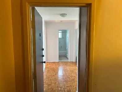 Logement 4 1/2 à louer, Ste-thérèse Image# 5