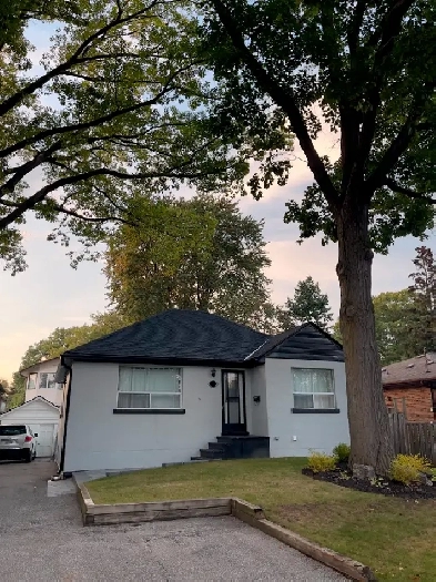 Port Credit Basement for Rent - 1 Bedroom – Walk to GO Image# 1