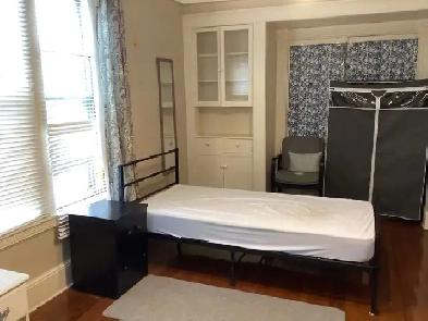 Large double room, downtown Charlottetown Image# 1
