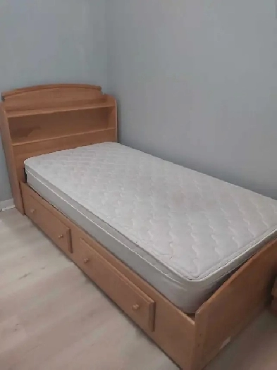 Sheppard  /Leslie  Fully Furnished All Inclusive Room Image# 10