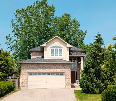 ANCASTER 4 BEDROOM HOUSE Image# 1