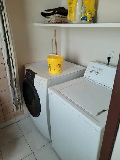 3 Bedroom Main Floor of House Apartment For Rent Avail July 1/25 Image# 14