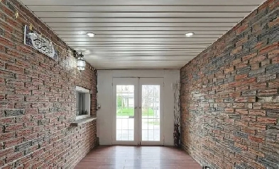 LARGE MAIN FLOOR ROOM FOR RENT FROM JULY Image# 9