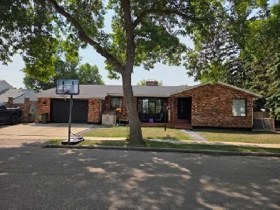 4 bed, 2 Bath Beauty! Your next home awaits! Image# 11