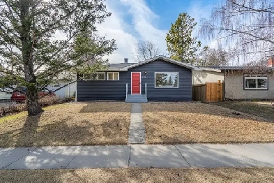 3BED 2BATH ACADIA BUNGALOW | FULLY RENOVATED Image# 2