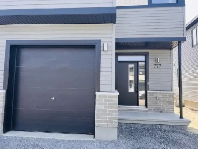 For Rent: Stylish 3-Bedroom End-Unit Townhome in Stittsville Image# 10