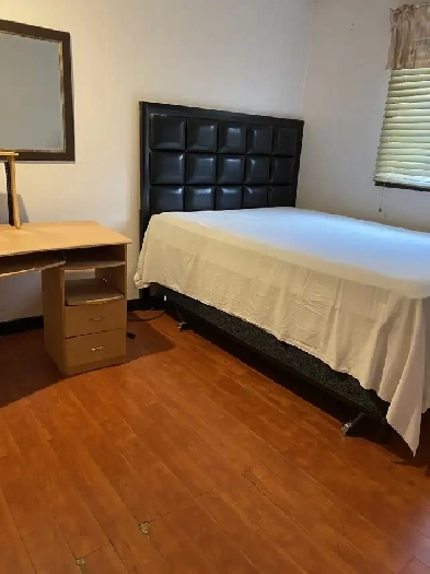 5 min walk to Rundle Ctrain / SunRidge Mall / 15 min Downtown Image# 2