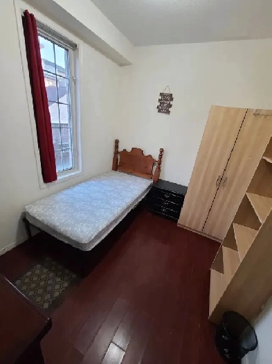 Room,Village at York University.Minutes Walk Finch west subway Image# 1