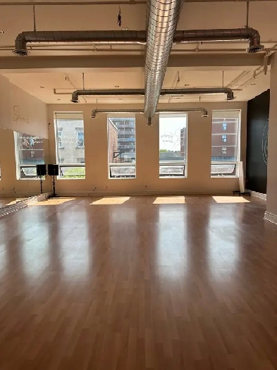 Studio for sublease Image# 4