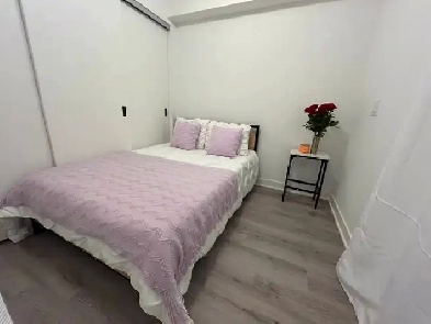 ✨ Room for Rent | Private Bathroom | $950/Month  | Etobicoke ✨ Image# 1