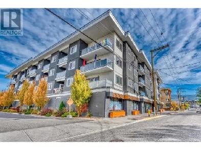 1bdr DEN unit in The HUB (Vernon) Image# 1