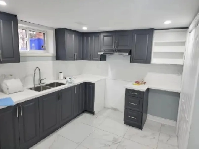 3 bedroom basement available Near Mohawk College for students Image# 1