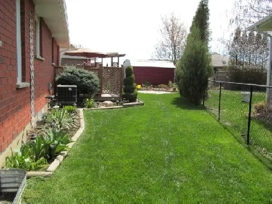 Beautiful Dream All Brick Bungalow In PORT DOVER, Sale By Owner Image# 6