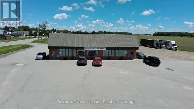 Thriving Highway-Front Restaurant for Sale – Turnkey Opportunity Image# 1