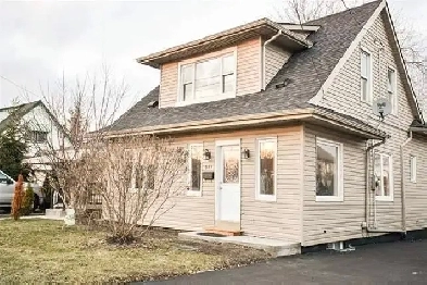 Private Room in a Female Residence - Students or Professionals Image# 1