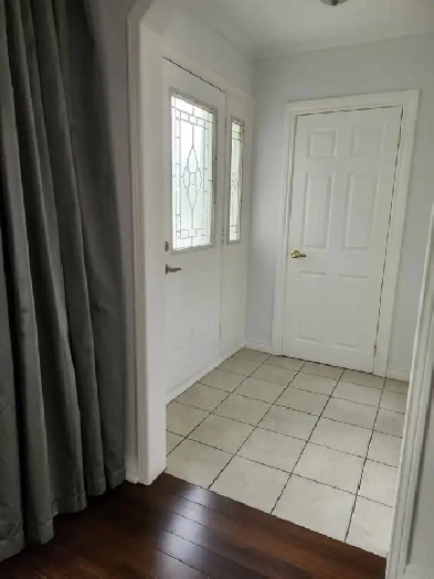 3 bdrm house in central Etobicoke Image# 1