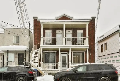 TRIPLEX À VENDRE – SAINT-JÉRÔME | Emplacement central | Idéal Image# 8