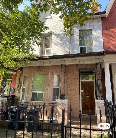 Downtown Toronto Private Room – Chinatown – July 1 Move-in$1290 Image# 5