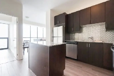 Luxury Spacious 2 BD 2 Full WR   Den Condo In Vaughan Downtown Image# 1