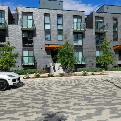 Private Sale – 3 Bedroom Condo Townhouse in Etobicoke Image# 4