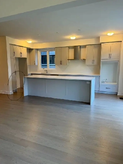 One bedroom in brand new home at Steeles Ave & Heritage Rd Image# 1