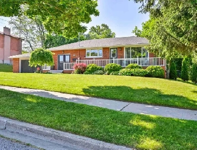 Bungalow for Rent - Bluegrass Meadow Whitby Image# 4