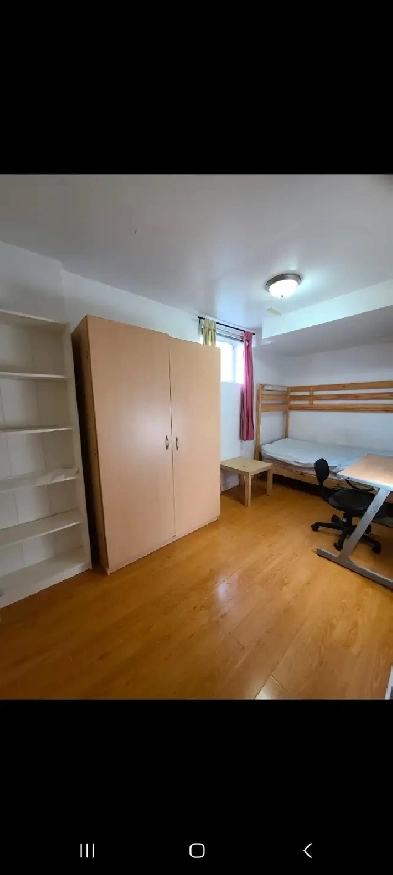 Minutes Walk Finch west subway, York U campus.  Rooms availabl Image# 3