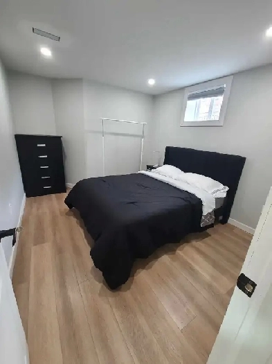 Private Room Mississauga Cuarto Disponible Image# 1