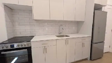 Newly Renovated 3.5 in NDG heat/hot water incl NEW APPLIANCES! Image# 6