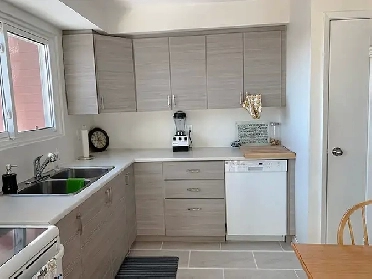 Private room for rent long term in Oshawa Image# 1