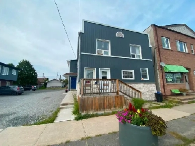 1 Bed Apt. All Inclusive Chelmsford Image# 4