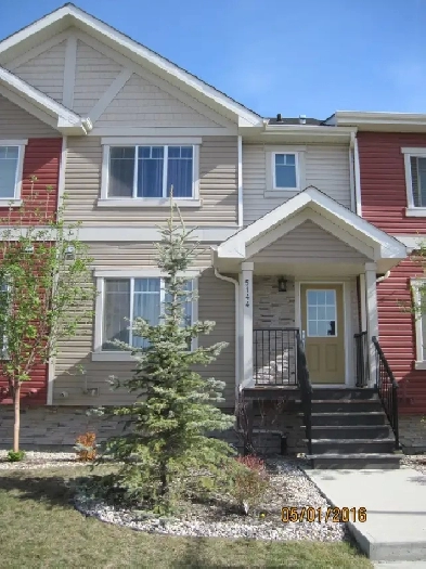 Townhouse in SW Edmonton for Rent Image# 1