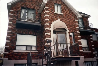 Colocation pour ÉTUDIANT-E très intéressante TOUT INCLUS ! Image# 1