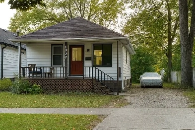 House for Sale in Windsor Ontario Image# 4