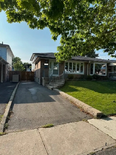 Semi-Detached Home Rental - Mississauga Image# 2