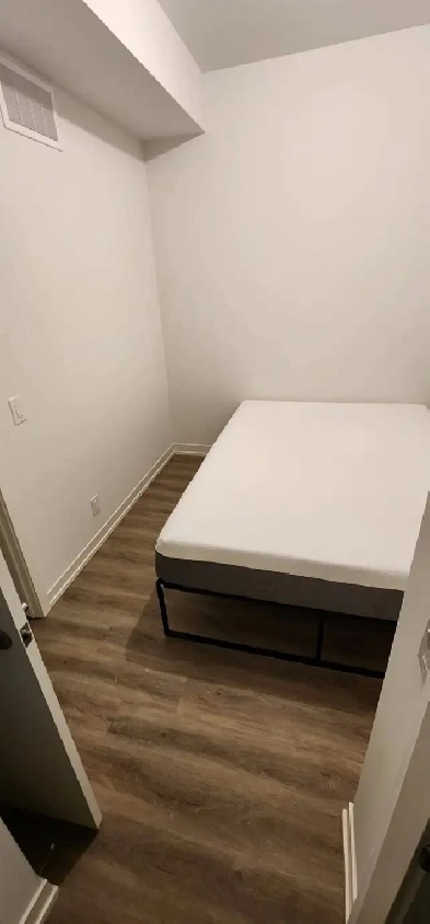 Private room for rent Image# 1