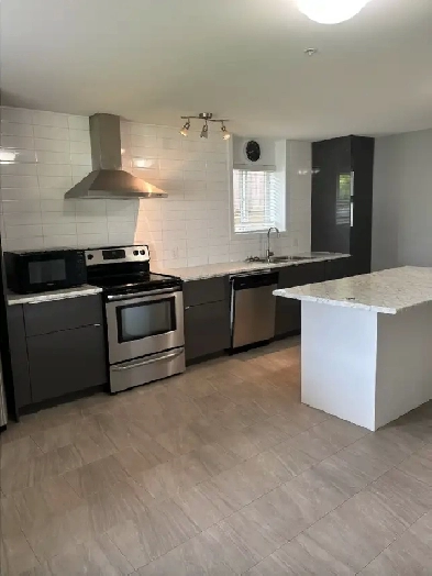 2 bed   Den basement suite for rent in Auguston Abbotsford Image# 3