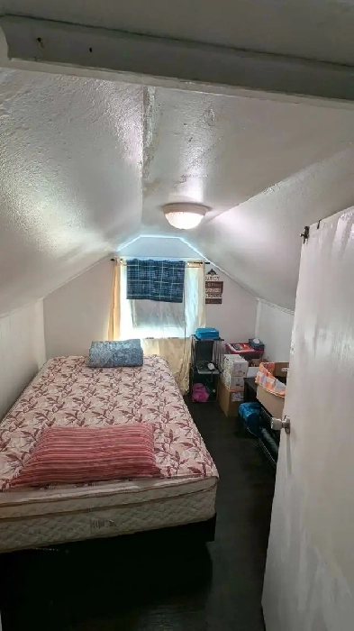 Personal room available Image# 1