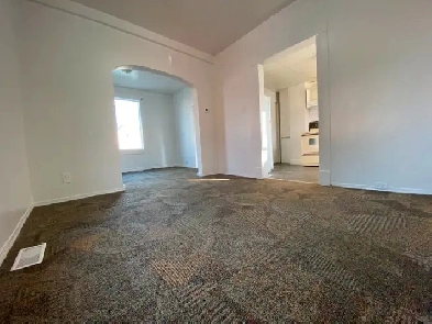 FOR RENT | LARGE 3 /4 BEDROOM HOME |$1,695/MONTH includes water| Image# 5